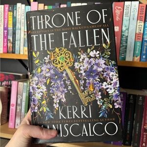 Throne of the Fallen by Kerri Maniscalco